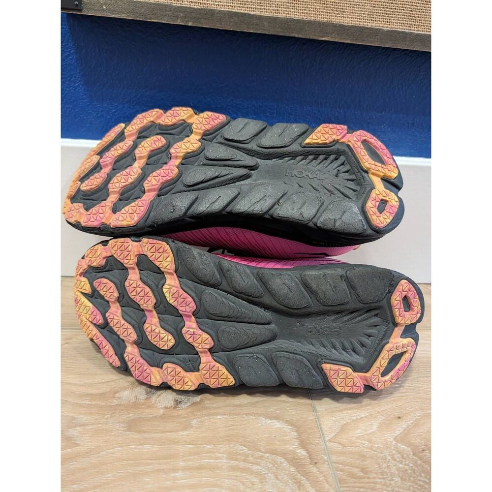 Hoka One One Rincon 3 Women’s 8.5 Pink Black Strawberry Raspberry EUC - Picture 10 of 10